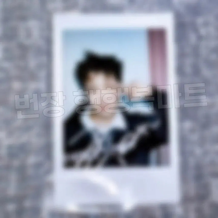 [BUNJANG] ATEEZ Hongjoong Signed Polaroid (BAD POB) / 에이티즈 홍중 싸인 폴라 싸폴 bad 미공개 ATEEZ hongjoong 친필 사인 폴라 폴라로이드 sign polaroid 판매 양도
