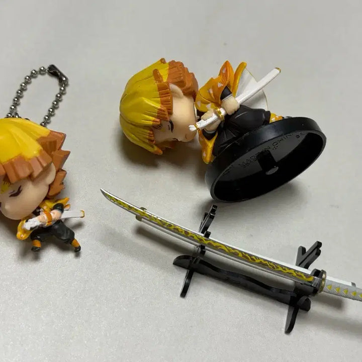 [BUNJANG] Demon Slayer Zenitsu Bundle / 귀멸의칼날 젠이츠 모음