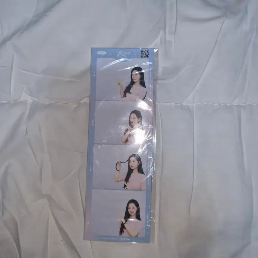 [BUNJANG] Kim Ji Won Photobooth Strips / 김지원 인생네컷 판매 ( 오늘만 5천원 할인 판매해요!! )