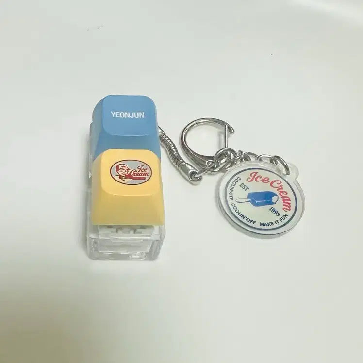 [BUNJANG] TXT Yeonjun GS Ice Cream Keycap Keychain / 연준 GS 아이스크림 키캡 키링