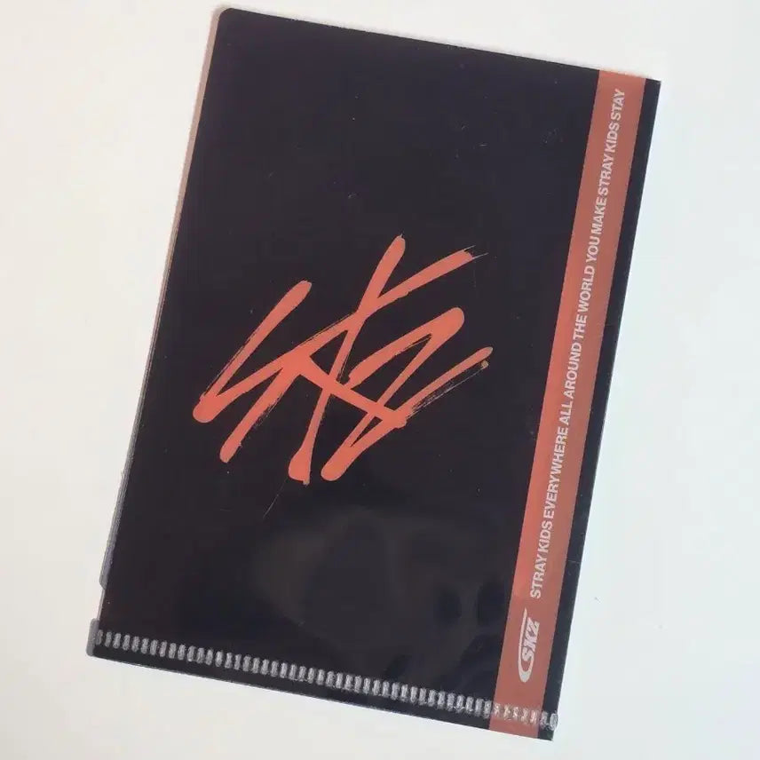 [BUNJANG] Stray Kids This &amp; That Electro Holder Korean Version / 스키즈 디스앤댓 엘홀더 한쿽카