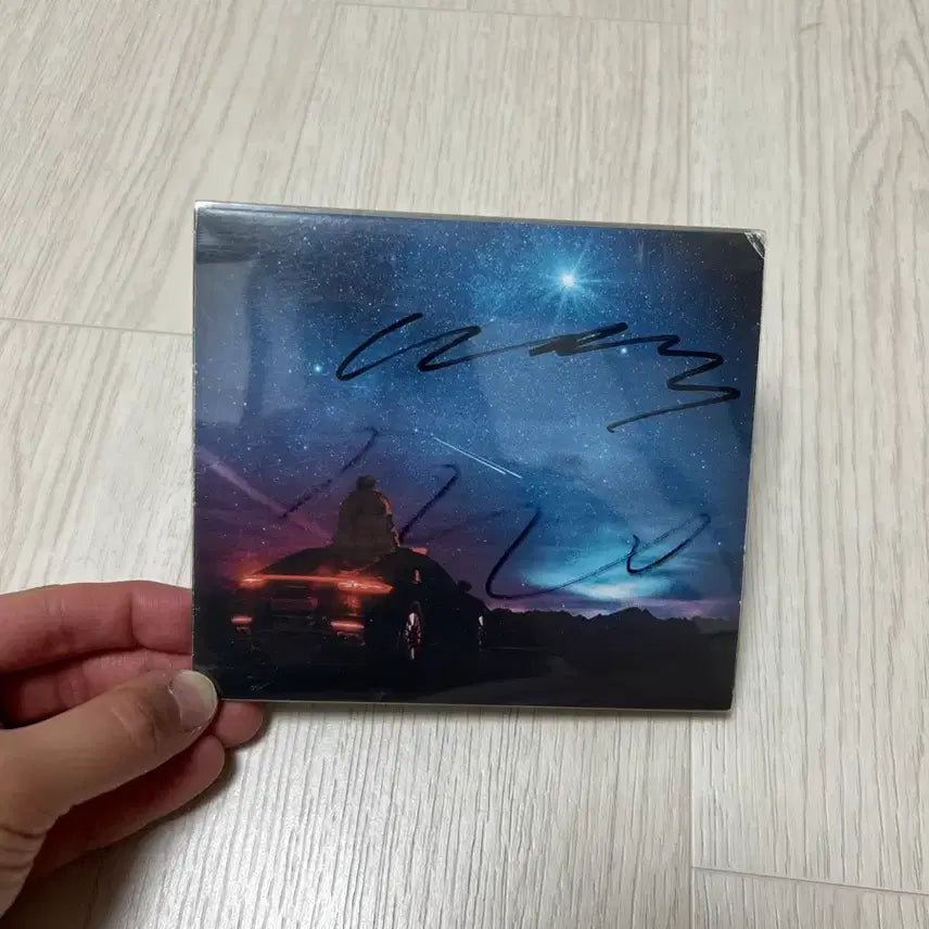 [BUNJANG] Changmo Boyhood Autographed Album / 창모 boyhood 친필 사인 판매합니다