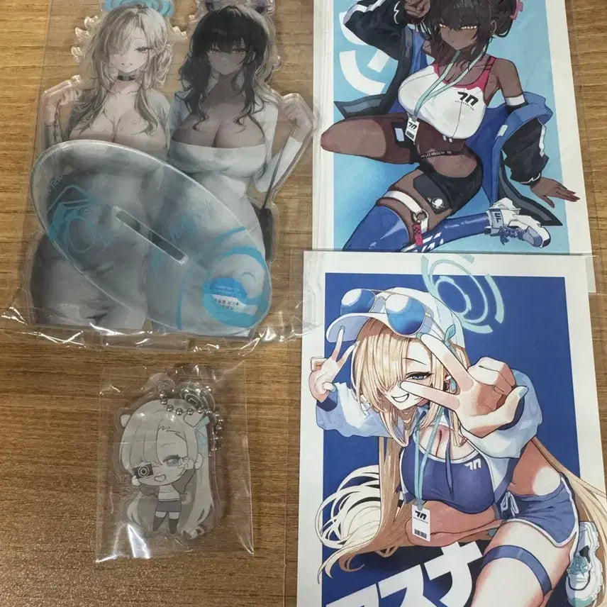 [BUNJANG] Blue Archive Asuna Karin Acrylic Stand, Postcard, Keyring Bundle Set / (일괄) 블루 아카이브 아스나 카린 아크릴 스탠드 엽서 키링 등