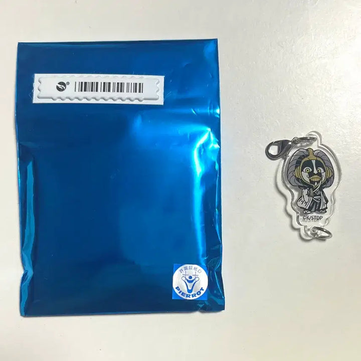 [BUNJANG] Bleach Kurotsuchi Mayuri Monocolor Acrylic Mini Connecting Charm Keychain / 블리치 쿠로츠치 마유리 모노컬러 아크릴 미니 연결 챰 키링