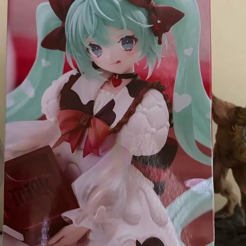 [BUNJANG] Hatsune Miku Tirol Choco Figure / 하츠네 미쿠 티롤 초코 피규어 미쿠 팝니다