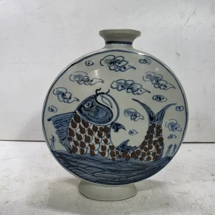 [BUNJANG] Blue and White Porcelain Flask Vase / 청화백자 도자기 편병