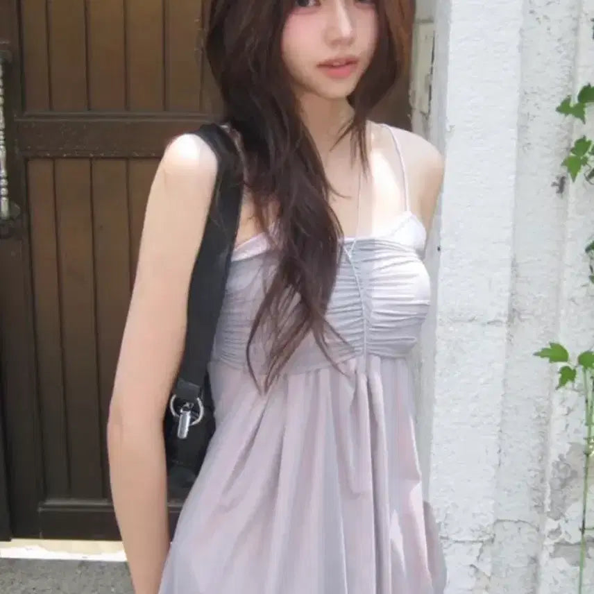 [BUNJANG] Aespa NingNing Layered Sleeveless Top / 에스파 닝닝 레이어드 나시 슬리브리스 탑
