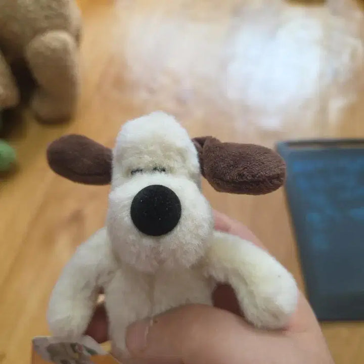 [BUNJANG] Wallace &amp; Gromit Gromit Plush Keychain Bag Charm / 월레스와 그로밋 그로밋 봉제인형 키링 가방고리 택포함