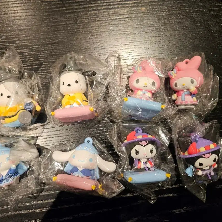 [BUNJANG] Ediya Sanrio Random Figure Magnet Full Set / [8종 풀세트] 이디야  산리오 랜덤 피규어 마그넷