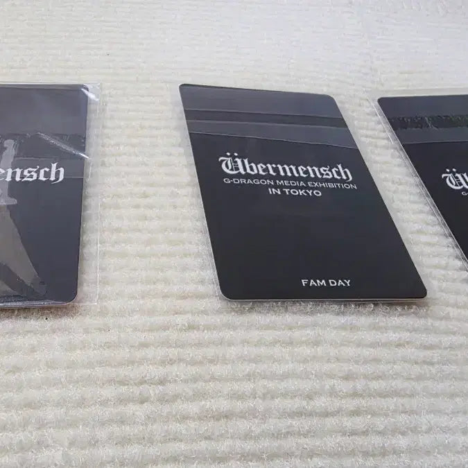 [BUNJANG] G-Dragon Japan Exhibition Photocard Bundle Set / 지드래곤 일본 전시회 포카 일괄