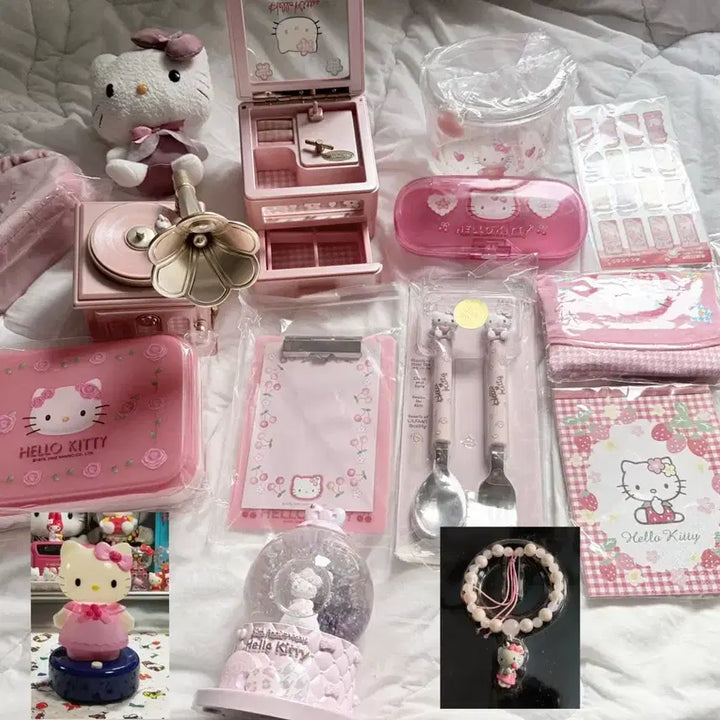 [BUNJANG] Hello Kitty Classic Bundle Set - Rare Angel Kitty Lamp, Plush, Memo Pad, Storage Boxes, Stickers, Pouch / 사진에 있는 거 다 드려요!!!! 고전키티 일괄 박스 헬로키티 희귀템 엔젤키티 키티조명 키티인형 키티메모지