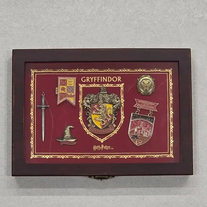 [BUNJANG] Harry Potter Gryffindor Badge Set / 해리포터 뱃지 세트