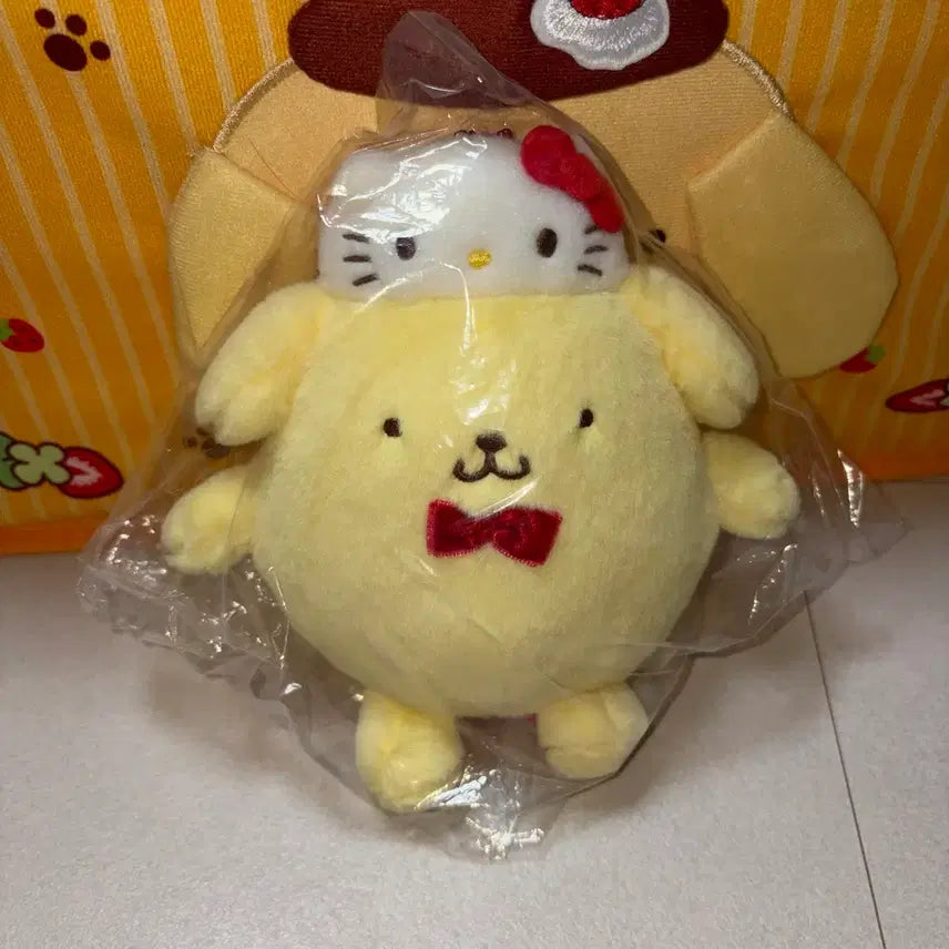 [BUNJANG] Sanrio Hello Kitty 50th Anniversary Pompompurin Mascot Doll Keychain (Sealed) / (미개봉) 산리오 헬로키티 50주년 기념 폼폼푸린 마스코트 인형 키링