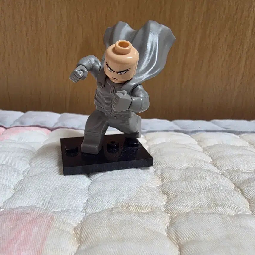 [BUNJANG] One-Punch Man Saitama Unpainted Custom Lego Minifigure / 원펀맨 사이타마(미도색) 레고 커스텀 미니피규어 판매합니다