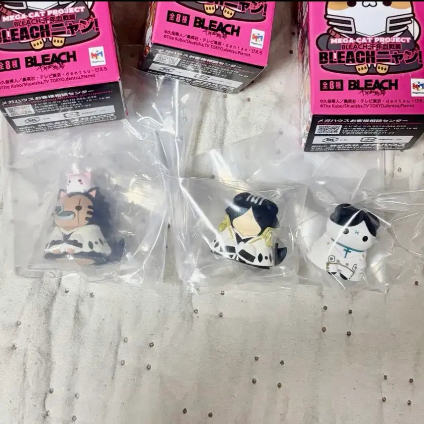 [BUNJANG] Mega Cat Bleach Kenpachi Byakuya Uryu Bundle Set Figure / 블리치 켄파치 뱌쿠야 우류 메가캣 피규어 미개봉 일괄