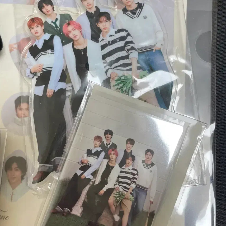 [BUNJANG] RIIZE Setter Standee + Photocard Bundle Set (Sealed) / 라이즈 세터 등신대+포카 미개봉 일괄 양도