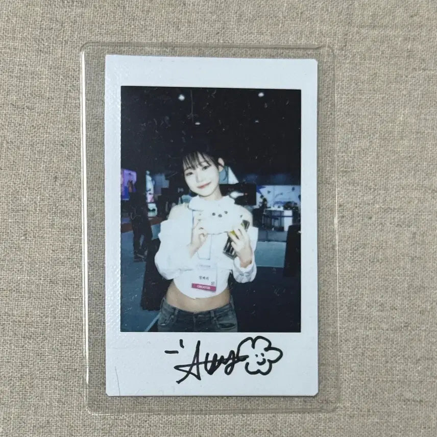 [BUNJANG] Young Berry Autographed Polaroid / 영베리 친필싸인 폴라 260828 유튜버