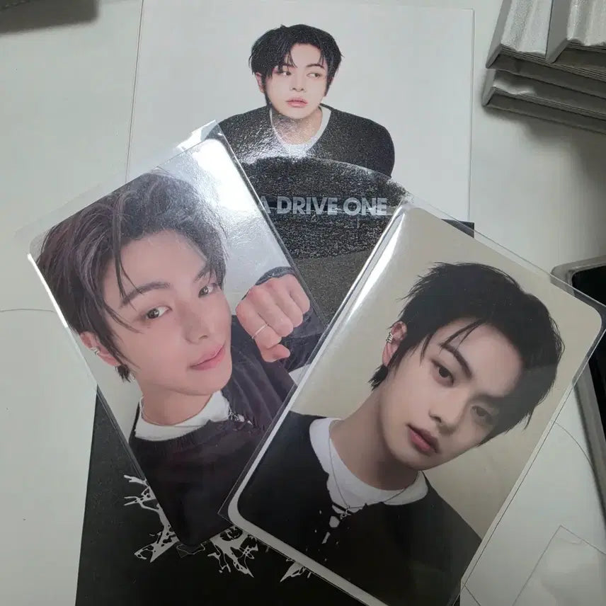 [BUNJANG] Alphadriveone Rio Hissing Photocard Set (2 Types) / 알파드라이브원 리오 히싱 hissing 포카 2종 set 히씽 앨범 세트