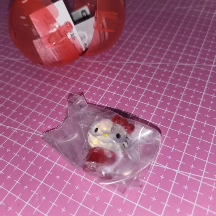 [BUNJANG] Sanrio Hello Kitty Crystal Charm / 산리오 크리스탈 메지루시 헬로키티