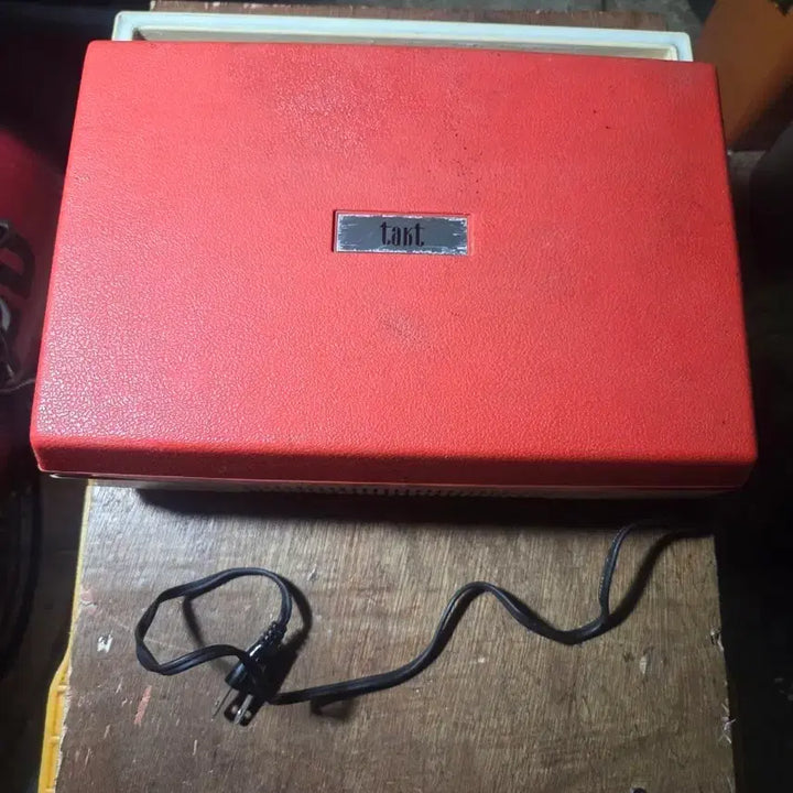 [BUNJANG] Takt Vintage Outdoor Phonograph / 옛날 오래된   택트  야외전축 입니다