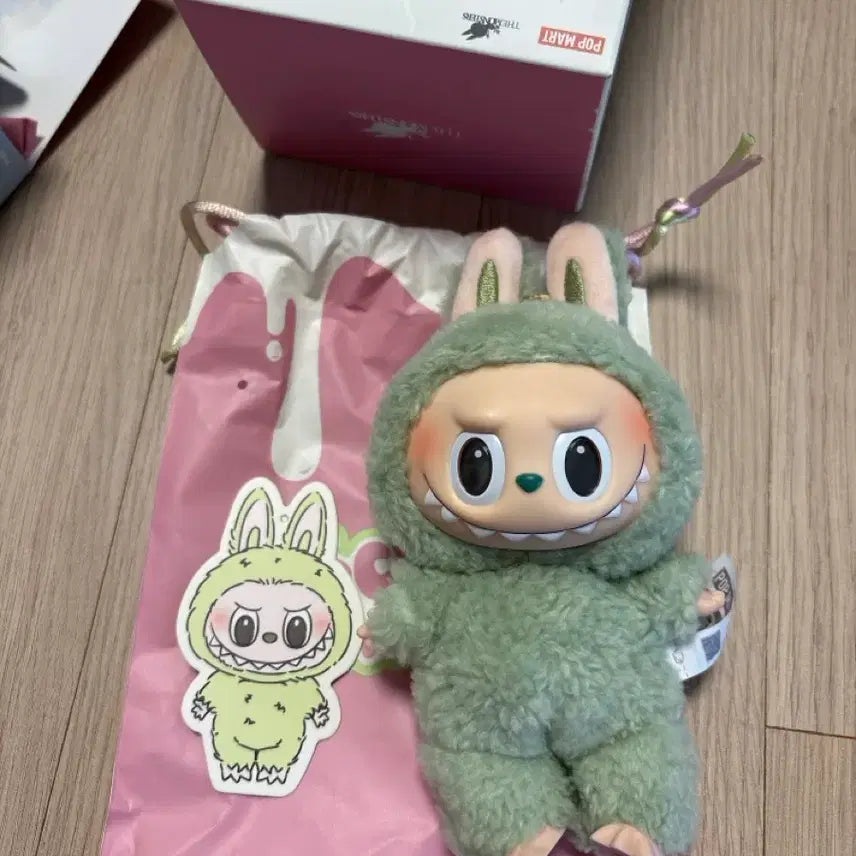 [BUNJANG] LABUBU Macaron Green Grape Figure New / 마카롱 청포도 라부부 새거