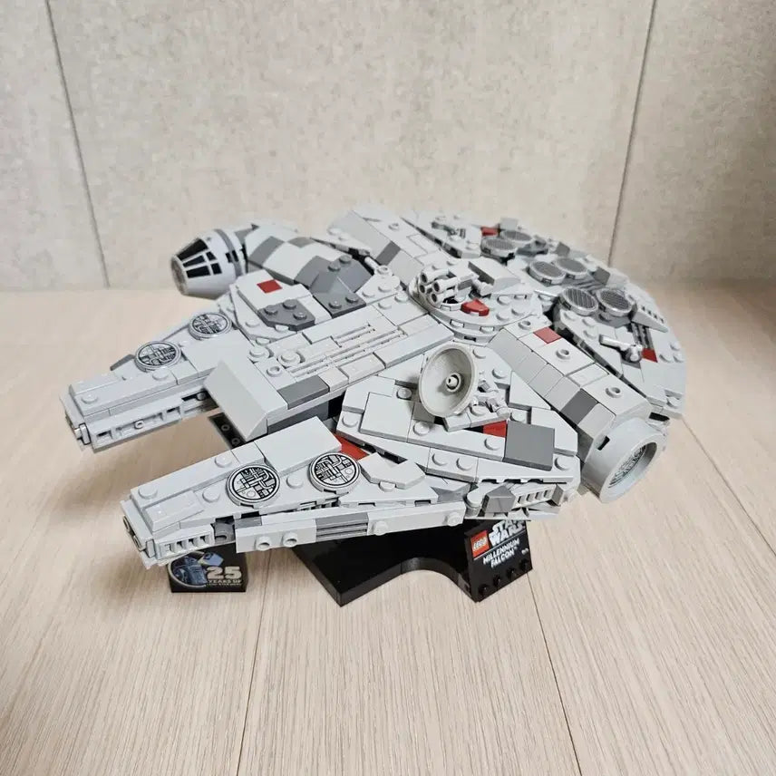[BUNJANG] LEGO Star Wars Millennium Falcon 75375 / 레고 스타워즈 75375 판매합니다