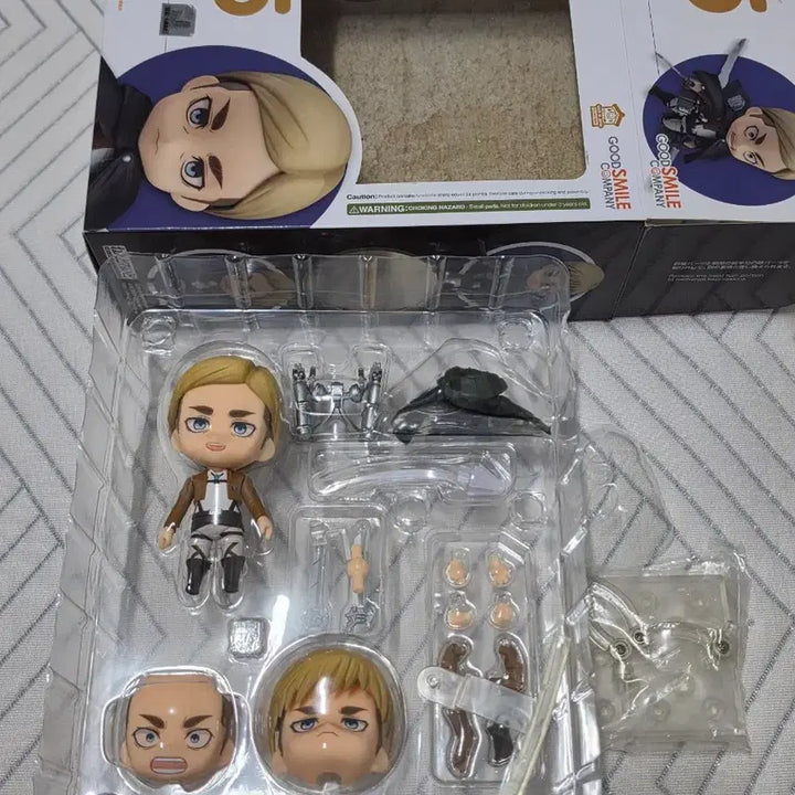 [BUNJANG] Good Smile Company Erwin Smith Nendoroid / 진격의 거인 엘빈 스미스 넨도로이드 굿스마일 정품 엘빈 피규어