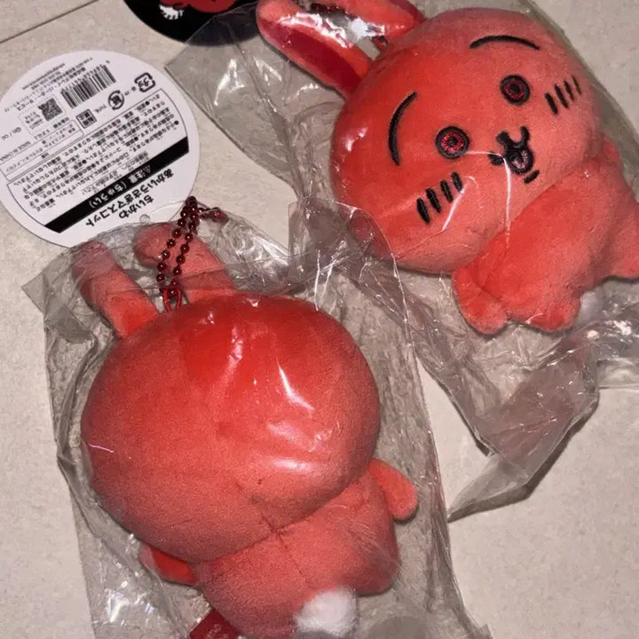 [BUNJANG] Chiikawa Akai Rabbit Mascot Keychain Plush / (당일발송) 치이카와 아카이 빨간우사기 마스코트 키링 인형