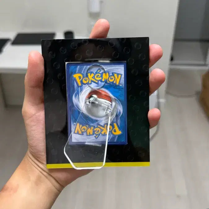 [BUNJANG] Pikachu SR Card with Official Frame Case / 피카츄sr + 정품액자케이스