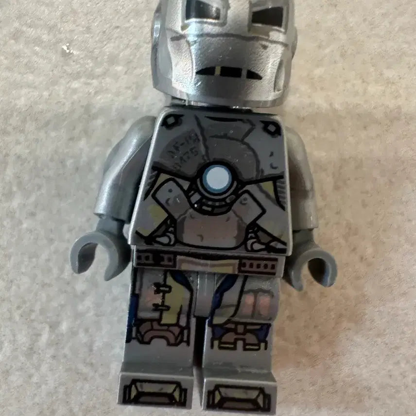 [BUNJANG] LEGO Marvel Iron Man Mark 1 Minifigure / 레고 마블 아이언맨 마크 1 미니피규어