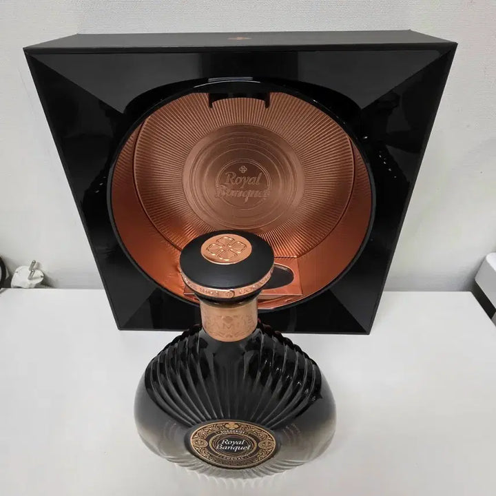 [BUNJANG] Camus XO Cognac Royal Banquet Empty Bottle with Case / 까뮤 로얄 뱅큇 꼬냑 위스키 공병