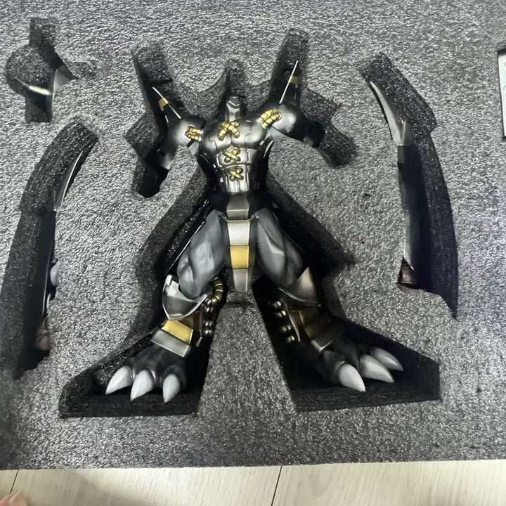 [BUNJANG] Miman Blackwargreymon Reproduced Action Figure / MiMAN 블랙워그레이몬 복각