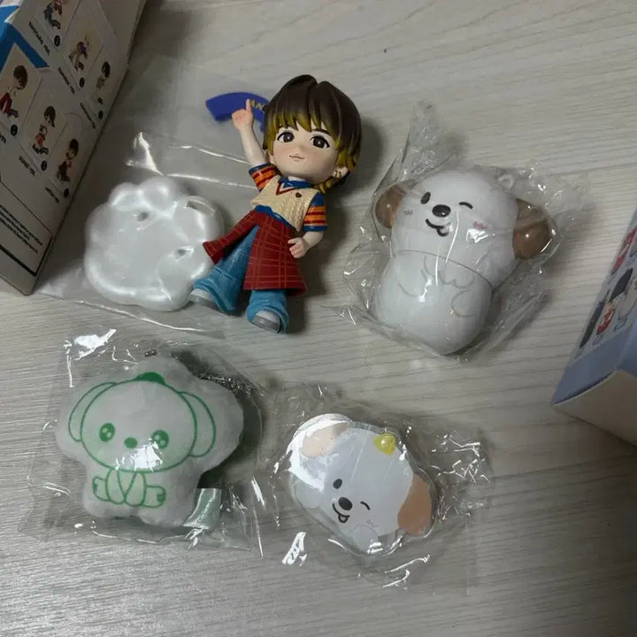 [BUNJANG] ARTMS Haeun Bottle Candy Figure Bundle Set / 멍룡이 팝마트 보틀캔디 말랑이 집게 일괄