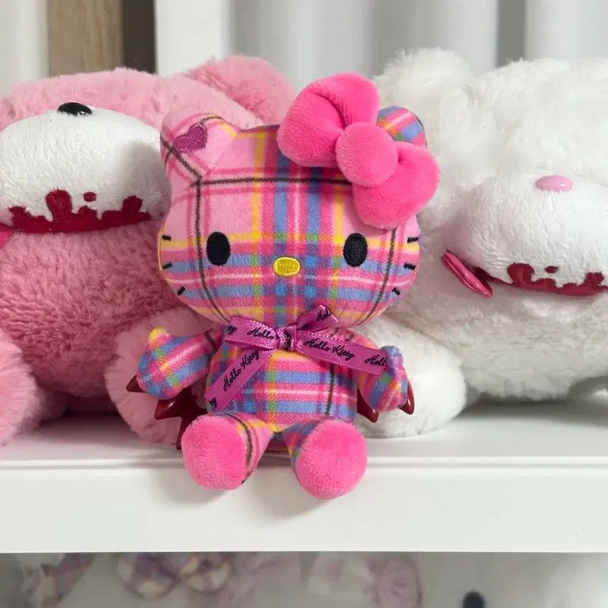 [BUNJANG] Sanrio Classic Tartan Check Kitty Keychain Doll / (정품)고전 타탄체크 키티 인형 키링