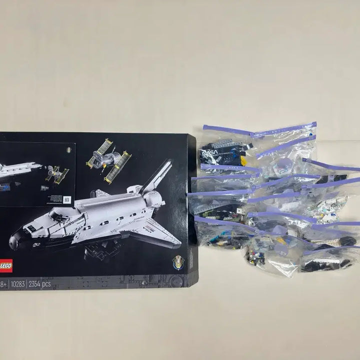 [BUNJANG] Lego 10283 NASA Space Shuttle / 레고 10283 NASA 우주왕복선 개봉 팝니다