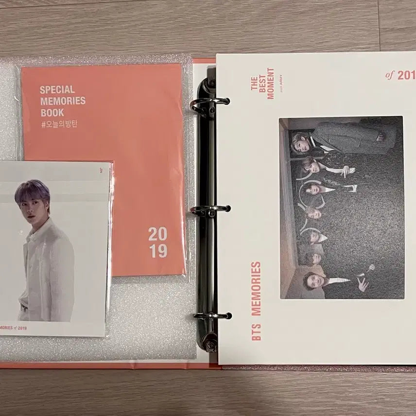 [BUNJANG] BTS 2019 Memories Blu-ray + DVD Bundle Set (J-Hope Photocard) / [일괄] BTS 방탄소년단 2019 메모리즈 블루레이(제이홉 포카) + DVD 세트