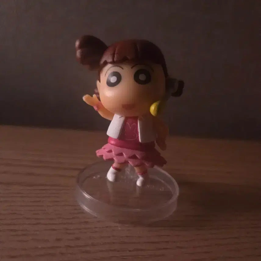 [BUNJANG] Crayon Shin-chan Sleepyhead U-Ruri Figure / 짱구 폭풍수면 유리 피규어