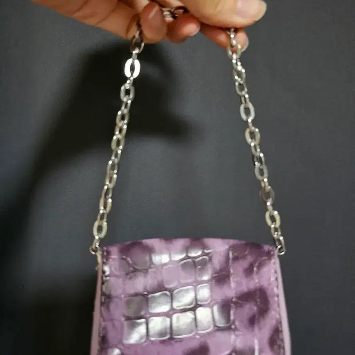 [BUNJANG] Hello Kitty Crocodile Pattern Chain Mini Bag / 키티 퍼플 악어 무늬 체인 미니백