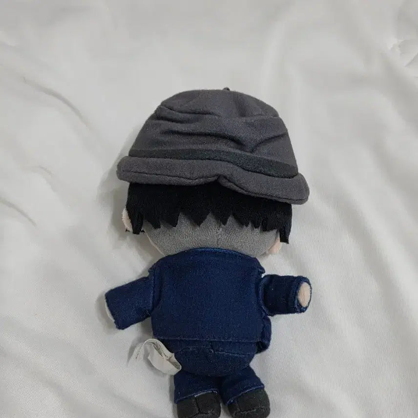 [BUNJANG] Attack on Titan x Sanrio Characters Levi Plush Doll / 진격의 거인 산리오 캐릭터즈 콜라보 무뉴구루미 리바이 인형 정품