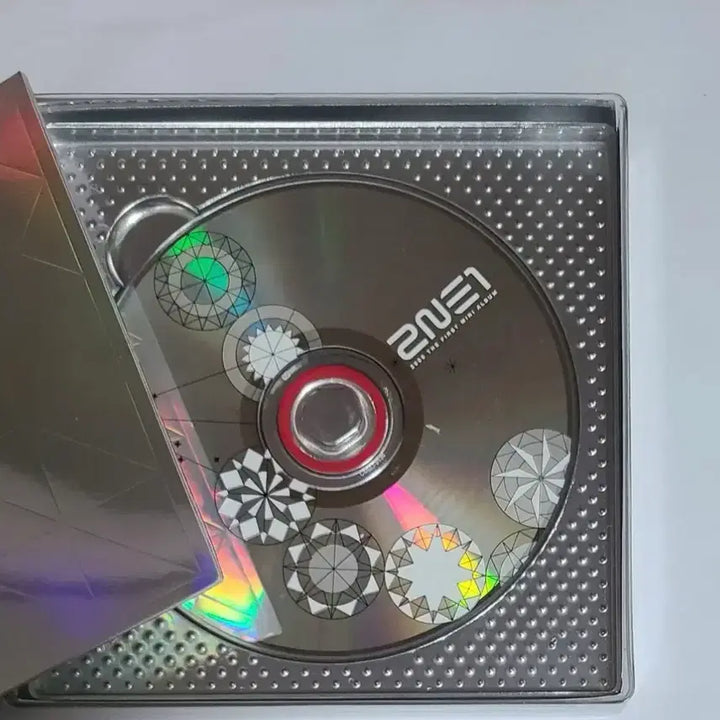 [BUNJANG] 2NE1 1st Mini Album CD / 투애니원 미니 1집 2NE1 앨범 시디 Cd