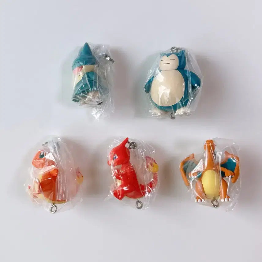 [BUNJANG] Pokemon Snorlax Charmander Charizard Gacha Capsule Toy Set / 포켓몬스터 먹고자 잠만보 파이리 리자드 리자몽 대롱 가챠 15탄
