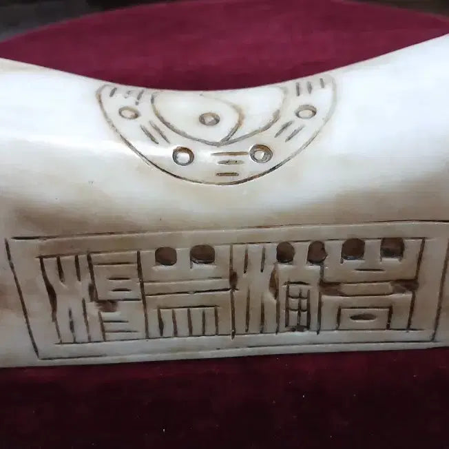 [BUNJANG] Antique Jade Pillow / 골동 옥베개