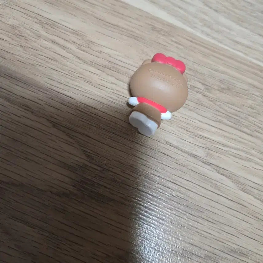 [BUNJANG] Hello Kitty Bear Costume Figure / 헬로키티 곰돌이 의상 피규어