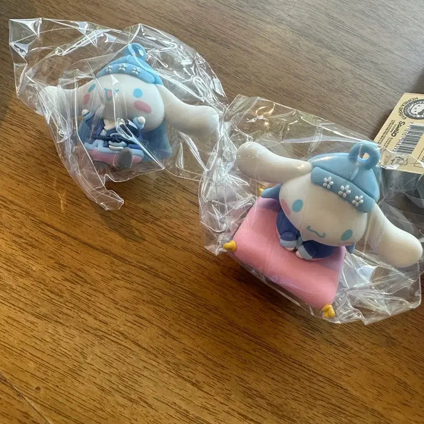 [BUNJANG] Sanrio EDIYA Cinnamoroll Figure Magnet Set (2 Types) / 산리오 이디아 시나모롤 피규어 마그넷 2종