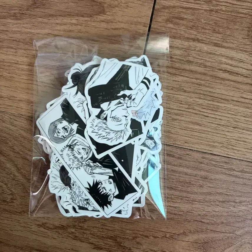 [BUNJANG] Jujutsu Kaisen Black &amp; White Sticker Bundle (50+ pcs) / 주술회전 흑백 스티커 50여장 일괄 판매