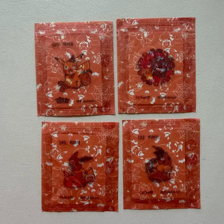 [BUNJANG] Pokemon Halloween Sticker Set (Pikachu, Gengar, Eevee) / 포켓몬스터 할로윈 띠부띠부씰 4종 세트 (피카츄, 팬텀, 이브이)