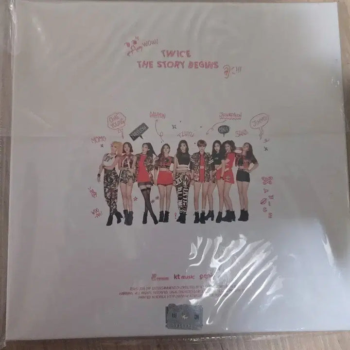 [BUNJANG] Twice The Story Begins Signed Album / 트와이스 THE STORY BEGINS 사인 앨범