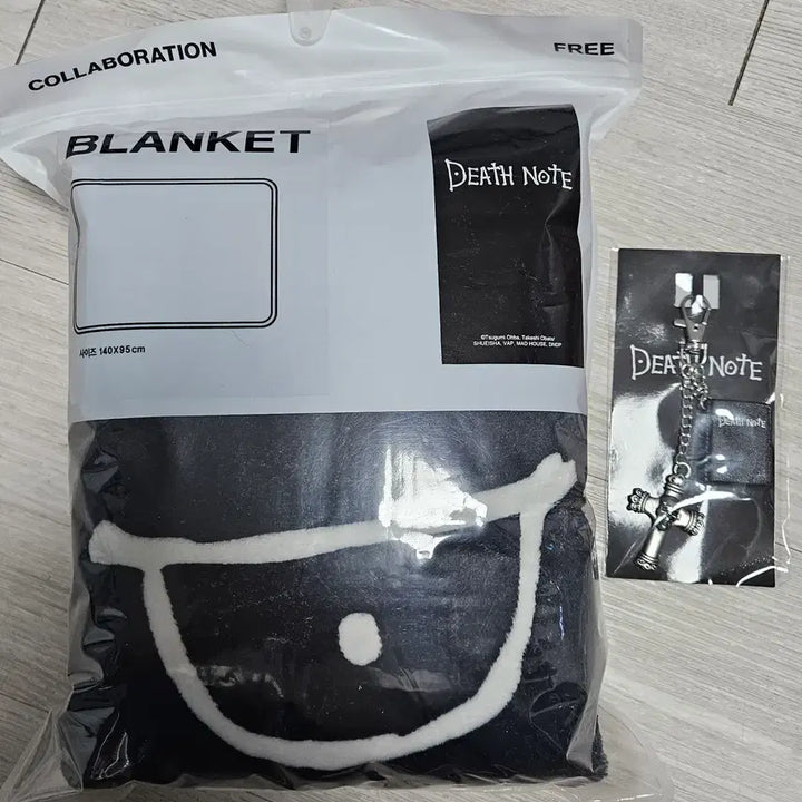 [BUNJANG] SPAO Death Note Blanket &amp; Metal Keyring 2-Set / 스파오 데스노트 담요, 메탈키링 2종 세트
