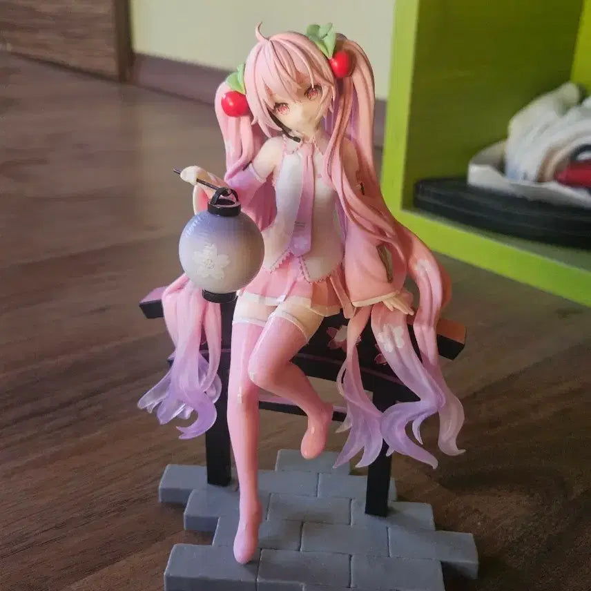 [BUNJANG] Hatsune Miku Sakura Miku Figure / 하츠네미쿠 사쿠라미쿠 피규어