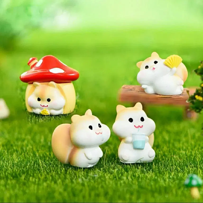 [BUNJANG] Baby Squirrel Figure Set (8 Types, Sealed) / 아기 다람쥐 피규어 미개봉 8종 세트로 판매합니다.
